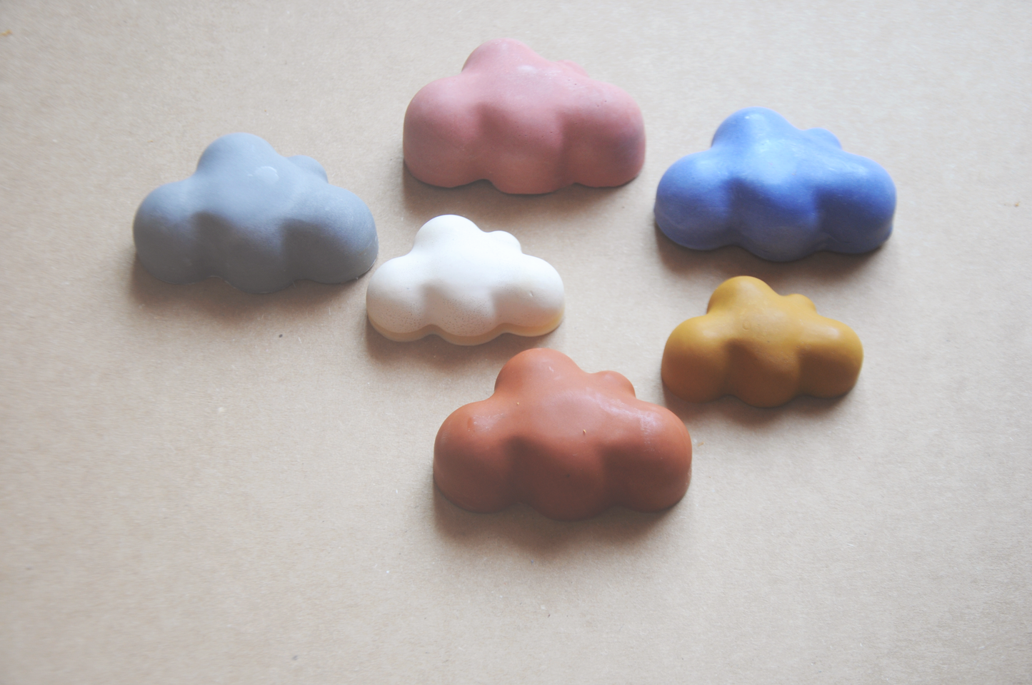 All-Natural & Non-Toxic Fluffy Cloud-Shaped Jumbo Beeswax Crayons – Set of 5
